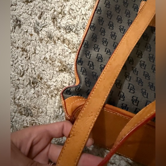 Dooney & Bourke Tote - Picture 5 of 6